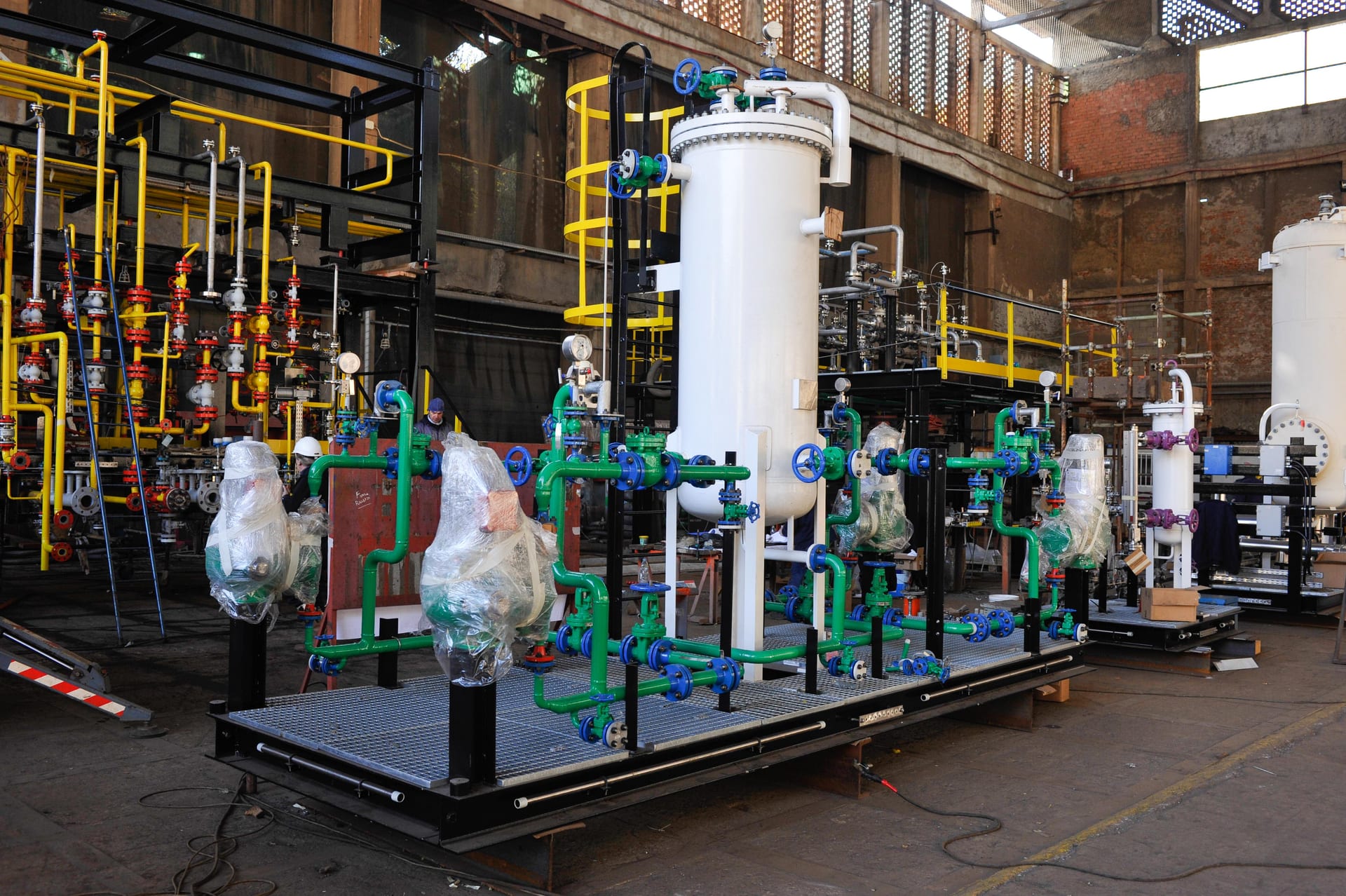 CONSTRUCTION OF NO. 8 MODULES – DIESEL ISOTHERMIC HYDROTREATER – TARASOVSKOE FIELD